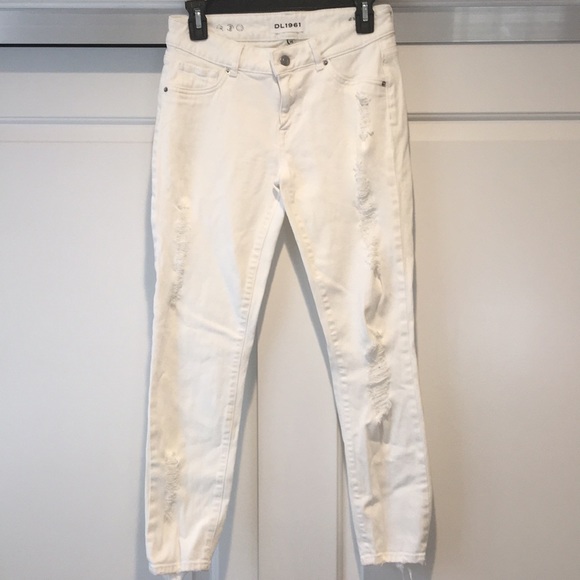DL1961 9” Rise Boyfriend Jeans - Picture 4 of 8